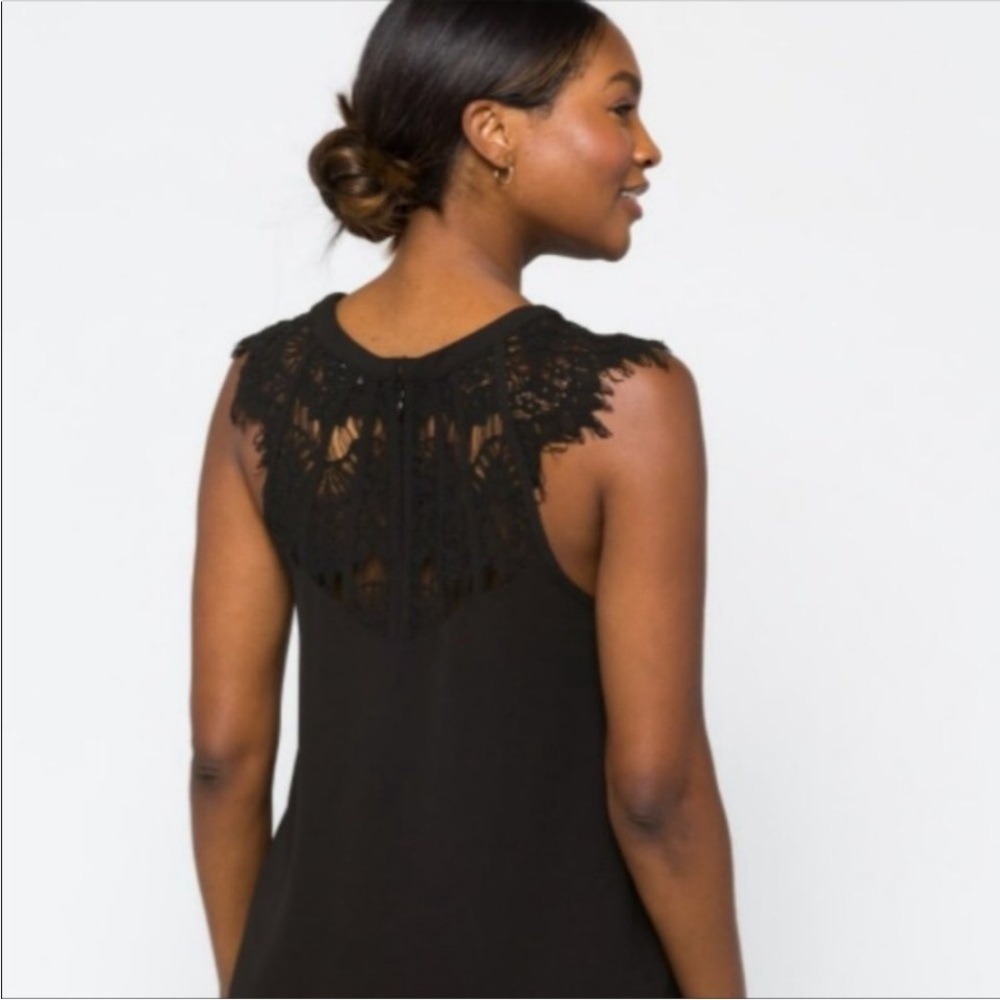 Stitch Fix 41 Hawthorn Black Jarred Black Lace Detail Cap Sleeve Blouse XL